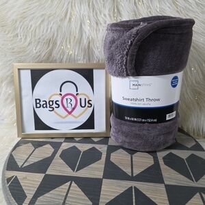 MAINSTAYS SWEATSHIRT PLUSH FLEECE THROW VINATGE PURPLE 50 X 60 NIP